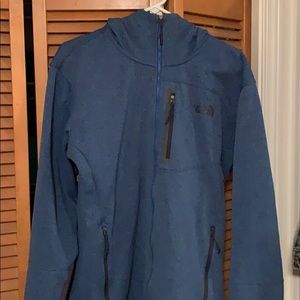 Navy blue men’s north face